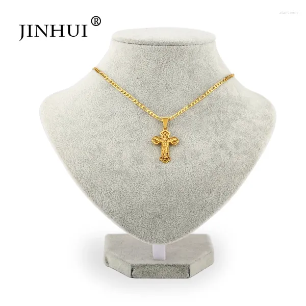 Pendentif Colliers Jin Hui 2024 Mode Crucifix Jésus Collier pour femmes / hommes Catholique Religieux Croix Or Couleur Bijoux Cadeaux