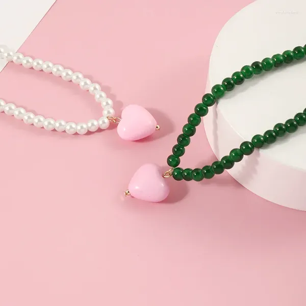 Collares colgantes KADRUFI Pink Heart Candy Color Y2K Dopamina Beads Collar de perlas para mujeres Moda coreana Chicas de vidrio Gargantilla verde Joyería