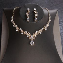 Collares colgantes Collar coreano Pendientes Conjunto Cadena de aleación de circón Boda nupcial Accesorios de vestido de dos piezas 231130