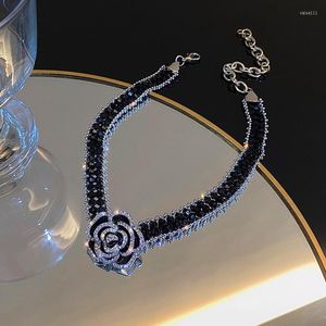 Pendentif Colliers Tempérament Coréen Cristal Noir Rose Fleur Collier Femme Design De Mode Court Clavicule Chaîne En Gros Bijoux