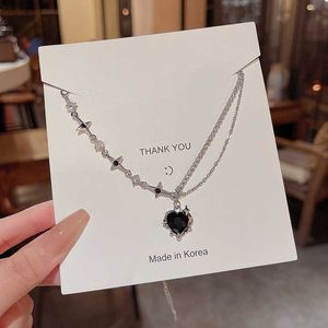 Hangende kettingen kpop zwarte hart hanger ketting punk glanzende strinton ster asymmetrische ketting ketting voor vrouwen nekketen y2k sieraden z0417