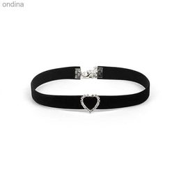 Collares colgantes KPOP Terciopelo negro Collar de cadena de clavícula Moda Negro Acrílico Piedra preciosa Zircon Corazón Cristal Gargantilla Collar para mujer Joyería YQ240124