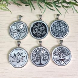 Hangende kettingen laser beeldhouwen natuurlijke zee parelschaal witte boom van leven/lotus/yoga ketting charme sieraden