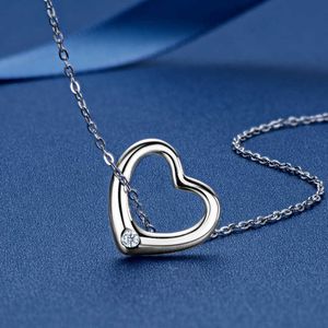 Colliers pendants Laya% 925 STERLING Silver Women's Silver's Moisanite Heart Shape Design Collier Fashion Luxury For Wedding Exquis Bijoux G230202