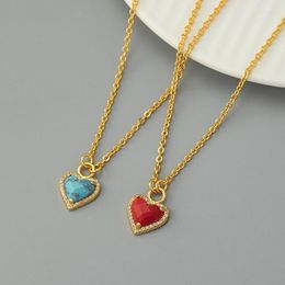 Collares colgantes LONDANY Collar Vintage Hong Kong Estilo Cobre Diseño tridimensional Amor Ins Viento Piedra Turquesa