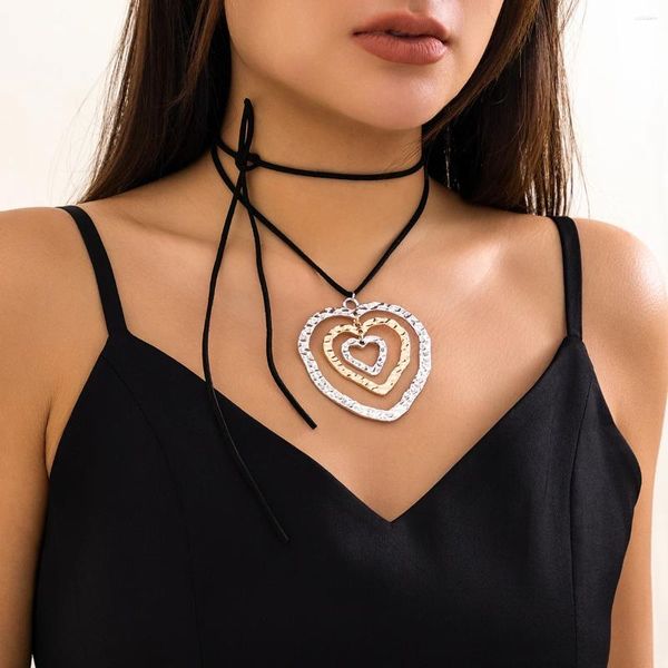 Collares colgantes Cadenas de cuerda con cordones largos con collar de corazón ahuecado grande para mujeres Accesorios de moda en el cuello Joyería de moda Regalos