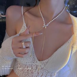 Collares colgantes Cadena de perlas de borla larga Collar de mariposa de diamantes de imitación para mujeres Moda personalizada Joyería de boda Regalos de cumpleaños 231116