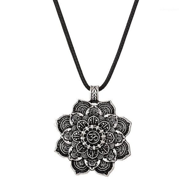 Collares pendientes Flor de loto Collar de mandala con cuerda de cuero Protección budista tibetana Mujeres Hombres Joyería DIY Amistad1