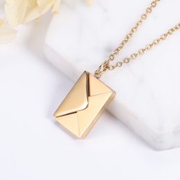 Pendentif Colliers Lettre D'amour Enveloppe Pendentif Collier Personnalisé En Acier Inoxydable Bijoux Confession Je T'aime pour La Saint Valentin Fête Des Mères Cadeau 230725