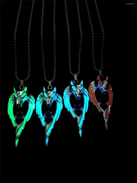 Collares colgantes Collar luminoso de lobo gohic fluorescencia de fluorescencia hip hop plateado brillo en la oscuridad para hombres