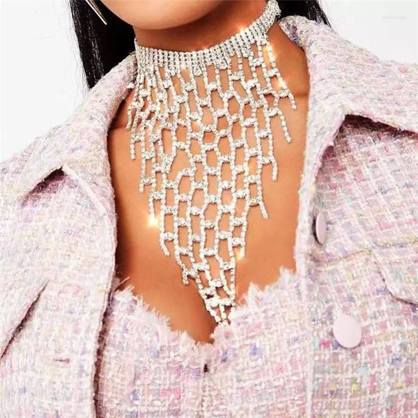 Collares colgantes Lujoso estilo bohemio Borla larga Collar de diamantes de imitación Cristal brillante Damas Joyería de cena de boda