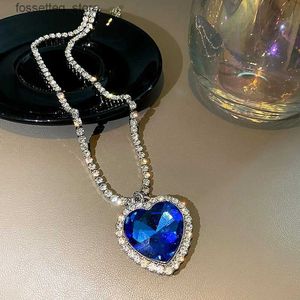 Pendentif colliers Pendentif coeur en cristal de luxe 14K collier en or blanc pour femmes collier complet en strass Titanic coeur d'océan bleu coeur pour toujours bijoux L240309