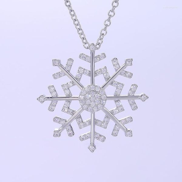 Collares colgantes de lujo lindo plateado copo de nieve para mujeres brillo CZ piedra incrustaciones joyería de moda regalos de fiesta de navidad