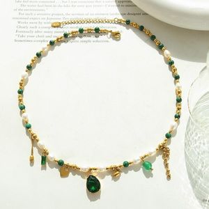 Collares colgantes Collar de perlas y cuentas delicadas de lujo Delicado color dorado Cuentas Verde Malaquita Cristal Encanto de piedras preciosas