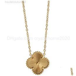 Pendentif Colliers Design de luxe Collier de trèfle d'or Bijoux en acier titane pour femmes Cadeau Drop Livraison 202 Ot2dj