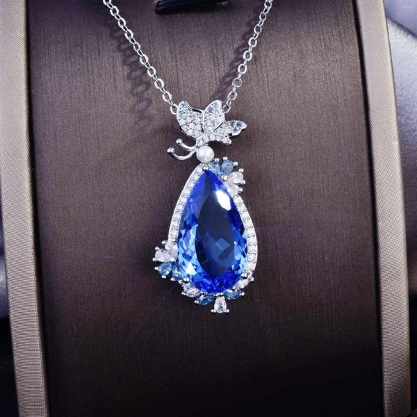 Pendentif Colliers Design De Luxe Goutte D'eau Imiter Saphirs Bleu Pierre Papillon Collier Pour Les Femmes Élégantes Accessoires De Fête De Mariage