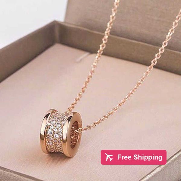 Collares colgantes Joyería de lujo Diamond Bulgaria Collar Diseñador para mujeres Platino Cadena de oro rosa 925 Joyería de plata esterlina Cerámica Collar para mujer Boda