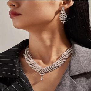 Collares colgantes Joyería grande de lujo Conjunto de 2 piezas Collar de diamantes de imitación Adecuado para accesorios de boda de fiesta de novia femenina Duba2258