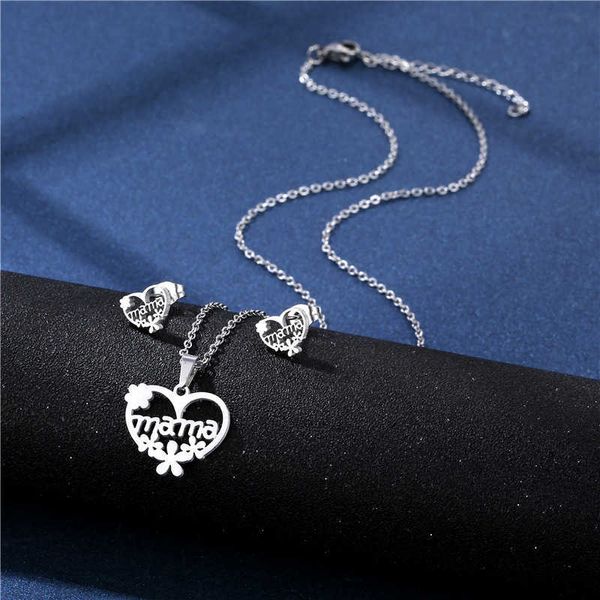 Pendentif Colliers Luxe nouvelle couleur argent oeillet maman lettre boucle d'oreille collier ensemble amour coeur maman fille Figure bijoux ensemble fête des mères cadeau Z0324