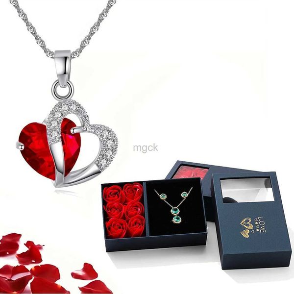 Colliers pendentifs Collier de luxe en zircon rouge avec boîte-cadeau de 6 roses pour petite amie amant maman cadeau de fête des mères 2024 nouveau dans les accessoires romantiques 240330