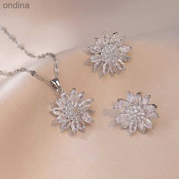 Pendant Necklaces Luxe blanc Zircon grand tournesol boucles d'oreilles et pendentifs chaînes en acier inoxydable colliers pour femmes ensembles de bijoux de mariée cadeau YQ240124