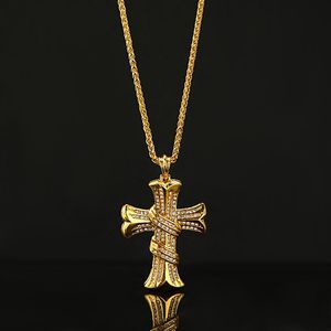 Pendentif Colliers Diamant dominateur pour hommes incrusté de style croisé en trois dimensions Collier de style hip-hop européen et américainPendentif