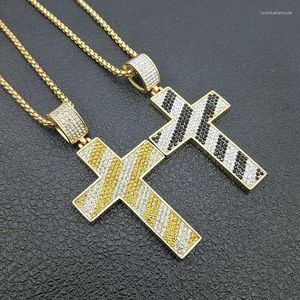 Pendentif Colliers Hommes Et Femmes Cadeau De Mode Titane Acier Plaqué Plein Diamant Grand Collier Croix