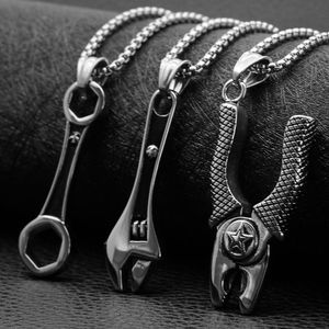 Collares pendientes Hombres Collar Cadena larga Herramienta Llave Colgantes Acero inoxidable Hip Hop Regalos para hombres Accesorios Joyería al por mayor