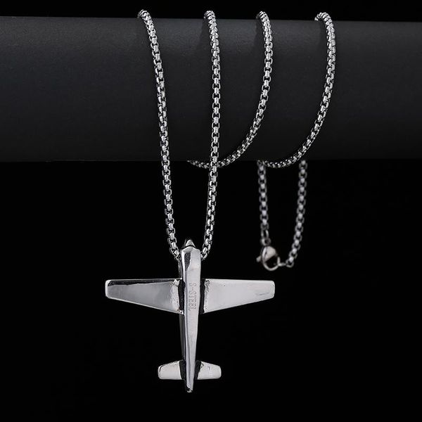 Collares pendientes Collar de hombre Segunda Guerra Mundial Avión pequeño Acero inoxidable sólido Joyería de alta calidad Guapo camiseta fresca con cadena