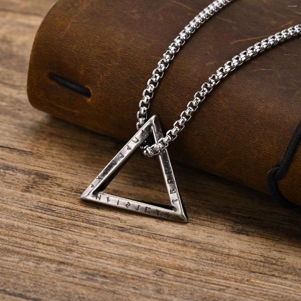 Collares colgantes Collar de triángulo vikingo nórdico de acero inoxidable Vegvisir Mjolnir Talisman Neckchain Amulet Rune para hombre