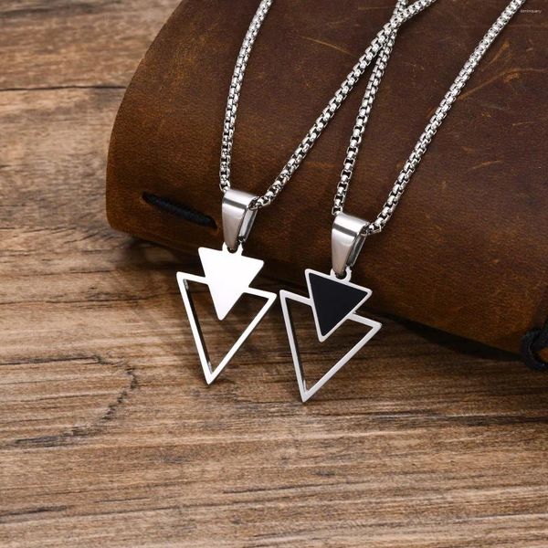 Pendentif Colliers Collier Triangle pour hommes pour garçons étanche en acier inoxydable mode collier géométrique creux cadeaux masculins bijoux