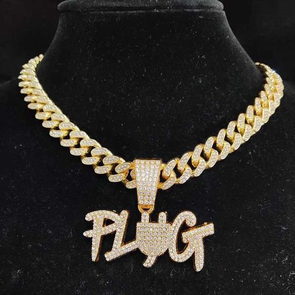Colliers pendants Men Femmes Hip Hop Plug Letter Collier avec 13 mm Crystal Chain Hiphop Iced Out Bling Fashion Jewelry 230613