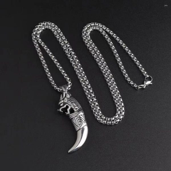 Pendentif Colliers Métal Wolf Tooth Modèle Collier Western Goth Style Fang Charm Bijoux pour hommes Pull d'hiver Chaîne Amulette Cadeaux