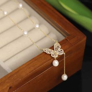 Colliers pendents Minar Fantasy Natural Natural Freshwater Pearl CZ Zircon Hollow Butterfly Wings Collier Pendant Pendant pour femmes