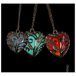 Pendentif Colliers Mélanger Les Couleurs Nouveauté Collier En Forme De Coeur Lumineux Glowing In The Dark Charms Bijoux De Mode Pour Les Femmes Drop Dhgarden Dhcyc