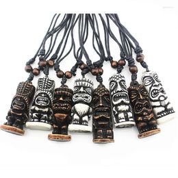 Pendentif Colliers Mixte Cool Boy Hommes 8pcs Maori / Style Hawaïen Imitation Os Sculpté Totem Tiki Hommes Pendentifs Cadeaux XL34