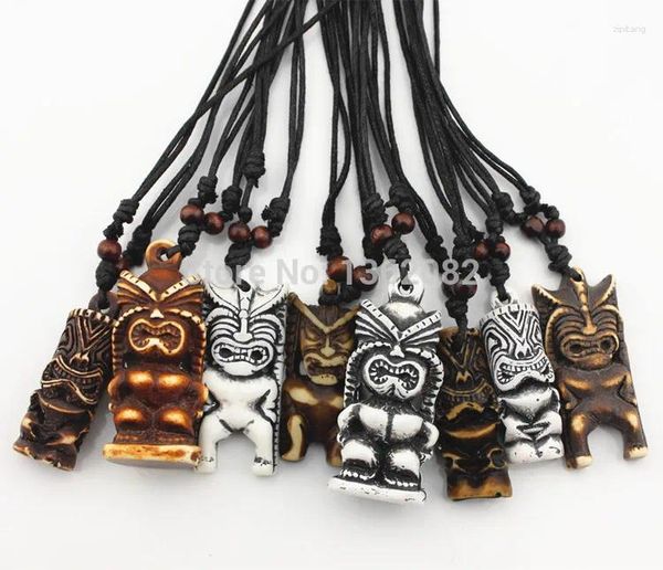 Pendentif Colliers Lots mélangés 8 pièces Style maori/hawaïen Imitation os sculpté TIKI homme dieu pendentifs collier cadeau YN424