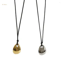 Colliers pendants Collier de haricot moderne Black Pu Leather Cord Cordon de clavicule réglable Bijoux pour les femmes avant-gardistes de la mode