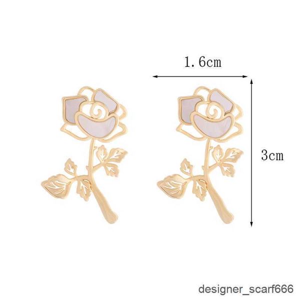 Pendentif Colliers Moderne français romantique femme évider Rose fleur mode boucles d'oreilles collier exquis tempérament lumière luxe bijoux costume R230926