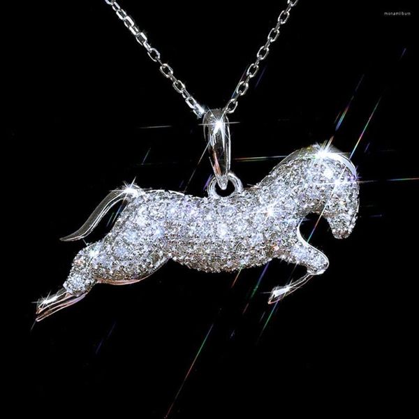 Collares pendientes Modyle Racing Horse Zircon Pandants para mujeres más vendido amante regalo joyería aceptar gota