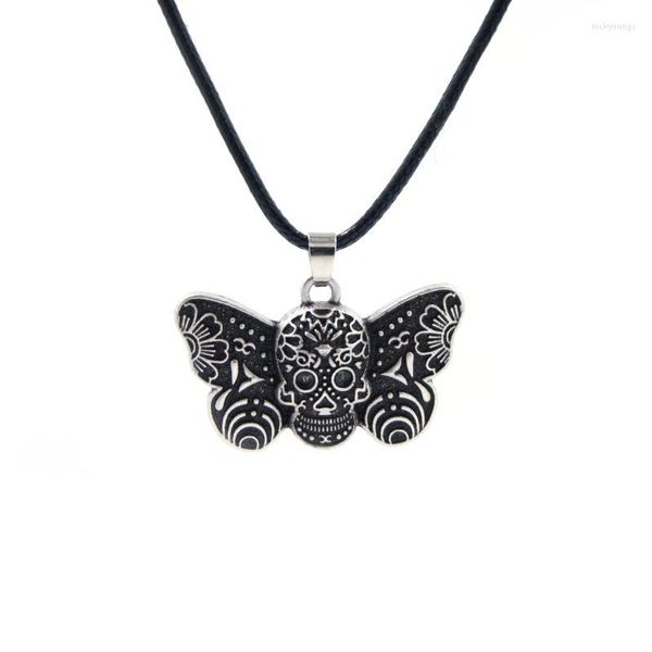 Collares pendientes Polilla Cabeza muerta Círculo místico Símbolo esotérico Geometría sagrada Signo de la luna Collar de mariposa góticaColgante