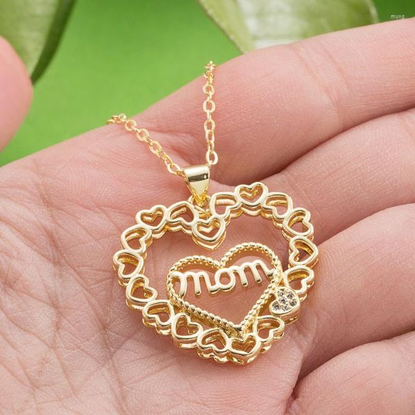 Collares pendientes Regalos del Día de la madre Carta Mamá Zirconia Collar Corazón Hueco Amor Cadena de clavícula Mujeres Accesorios de joyería