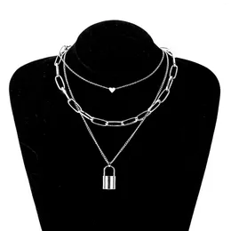 Collares colgantes Collar multicapa Mujeres Cross Punk Style Street Geométrico Cadena larga Key Lock Accesorios de joyería