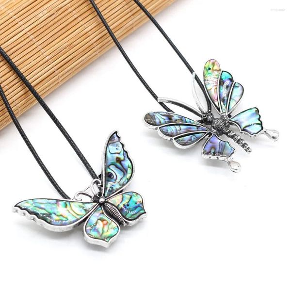 Collares colgantes Concha de abulón natural para mujeres Exquisito Broche de mariposa Encantos Collar de cuerda de cuero Regalo de joyería al por mayor