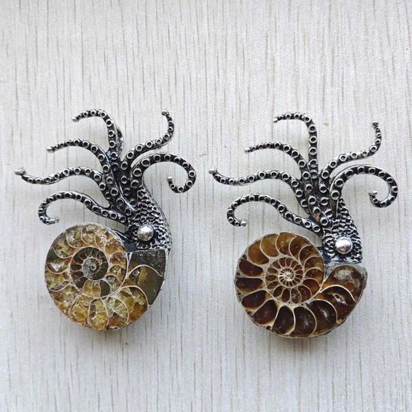 Colliers de pendentif en coque d'escargot d'ammonite naturelle Broche pendentifs de forme de poulpe pour accessoires de bijoux faisant en gros 2pcs / lot