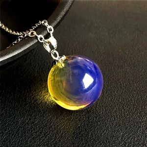 Colliers de pendentif Blee bleu naturel Amber Gemstone Round Ball Pendant 16 mm Sphère Amber Gol Amber Rouge