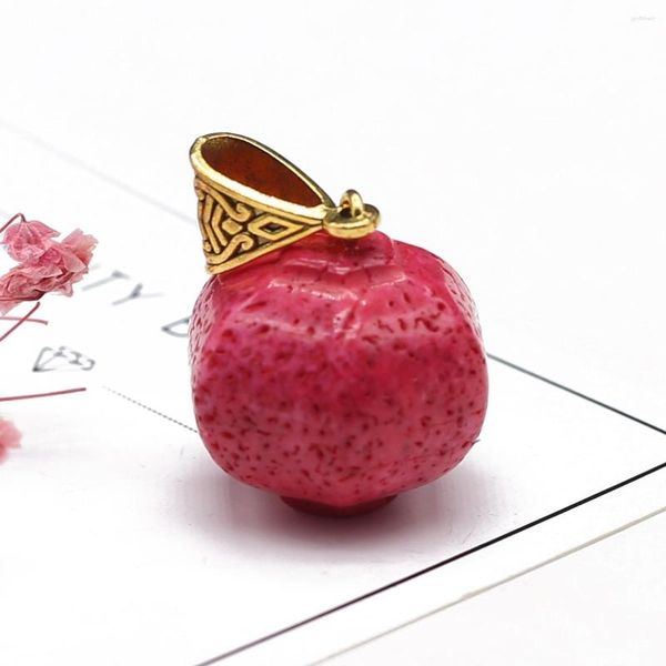 Pendentif Colliers Bambou De Mer Naturel 2PC Corail Rouge Grenade Forme Travail Manuel Charmes Irréguliers Pour La Fabrication De Bijoux DIY