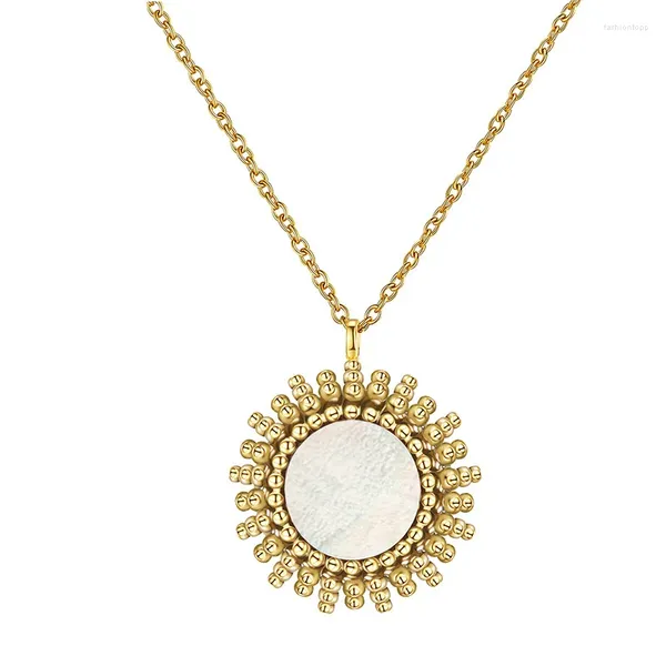 Collares colgantes Natural Seashell Round Sun Collar Color Oro 316L Cadena de acero inoxidable Gargantilla Sunshine Charm