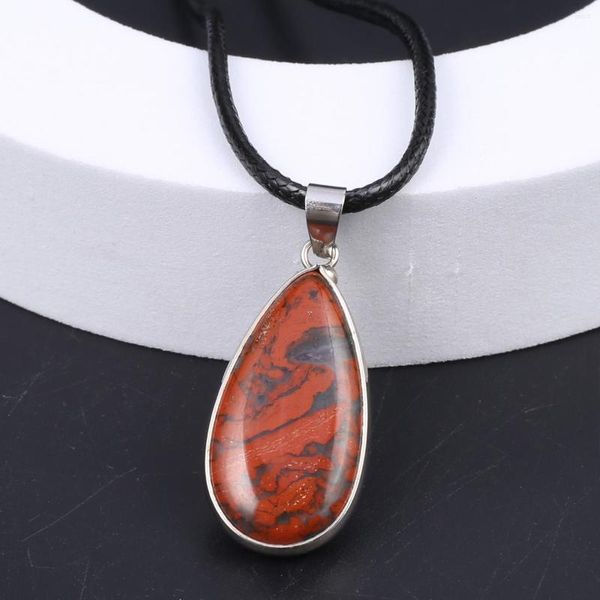 Collares colgantes Piedra semipreciosa natural Gota de agua en forma de piedra de sangre africana Collar rojo Joyería minimalista Accesorio Regalo