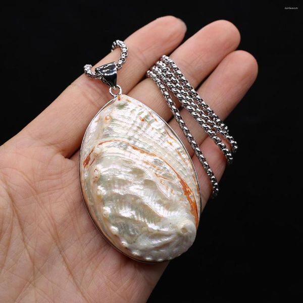 Pendentif Colliers Coquille Naturelle Irrégulière Ovale Oeuf En Forme De Chaîne En Métal Collier Charmant Bijoux Cadeau Pour Les Filles Beach Party